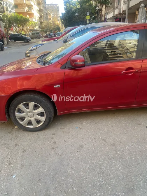 ميتسوبيشي لانسر 2017 أبيض مستعملة للبيع - 5