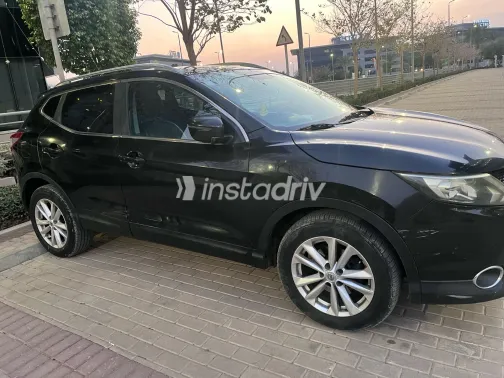 Nissan Qashqai 2016 White Used for Sale - 1