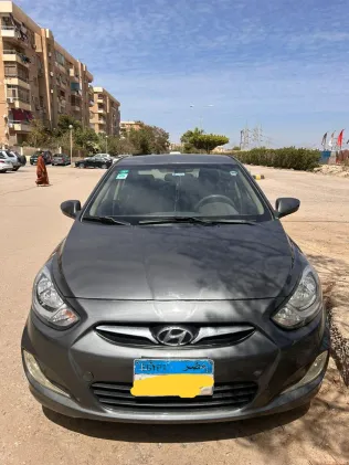 هيونداي اكسنت RB 2012 أبيض مستعملة للبيع