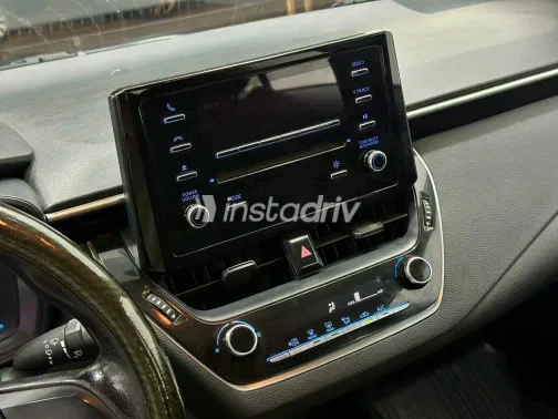 تويوتا كورولا 2022 أبيض مستعملة للبيع - 7