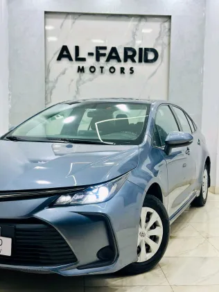 تويوتا كورولا 2022 أبيض مستعملة للبيع