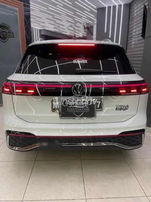 فولكس فاغن تيجون 2025 أبيض مستعملة للبيع - 3