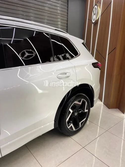 فولكس فاغن تيجون 2025 أبيض مستعملة للبيع - 7