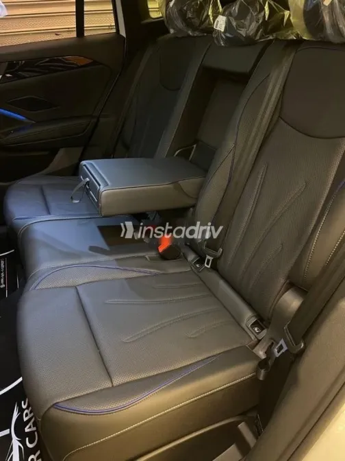 فولكس فاغن تيجون 2025 أبيض مستعملة للبيع - 10