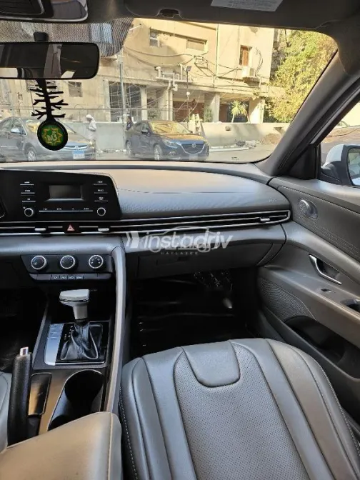 هيونداي إلنترا 2022 أبيض مستعملة للبيع - 6