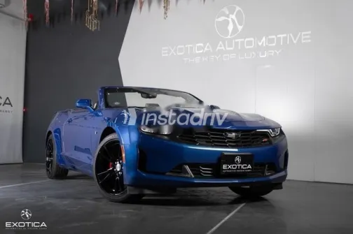 شيفروليه كمارو 2023 أزرق غامق مستعملة للبيع - 2