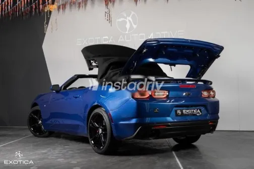 شيفروليه كمارو 2023 أزرق غامق مستعملة للبيع - 4