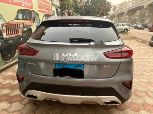 Kia Xceed 2022 Silver Used for Sale - 4