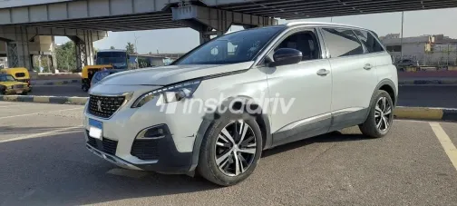 Peugeot 5008 2020 White Used for Sale - 2