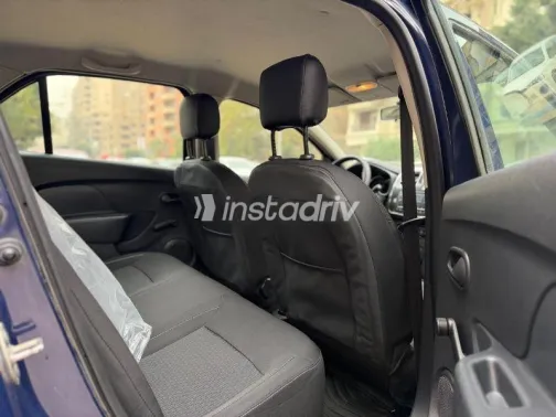 رينو لوجان 2020 أزرق غامق مستعملة للبيع - 5