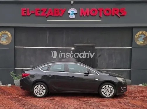 اوبل أسترا 2015 رمادي مستعملة للبيع - 5