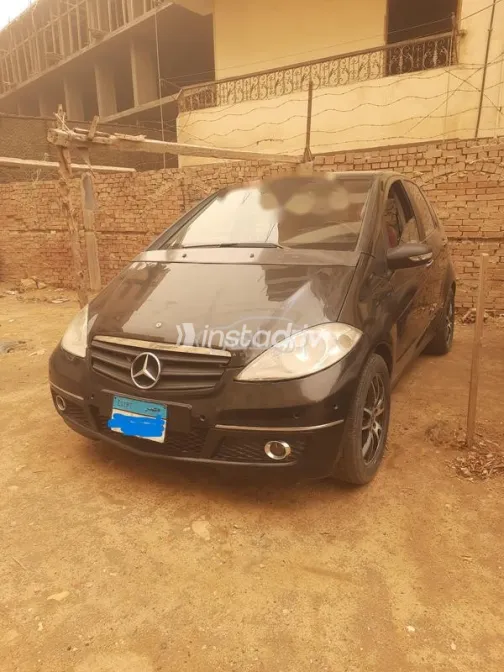 مرسيدس A 150 2005 أسود مستعملة للبيع - 1