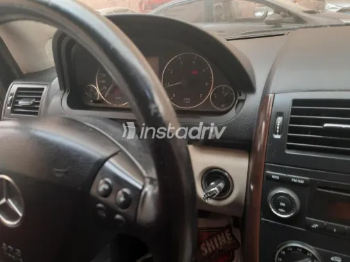 مرسيدس A 150 2005 أسود مستعملة للبيع - 9