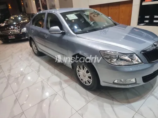 سكودا اوكتافيا 2011 فضي مستعملة للبيع - 7