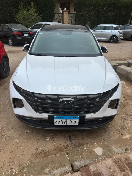 هيونداي توسان 2024 أبيض مستعملة للبيع - 9