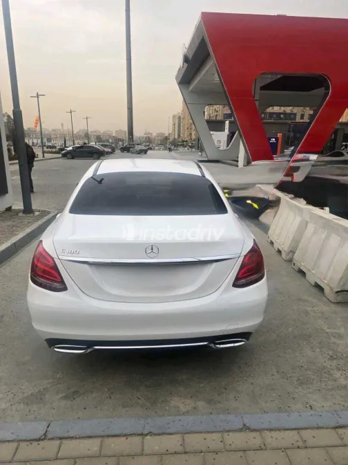 Mercedes C 180 2017 White Used for Sale - 1