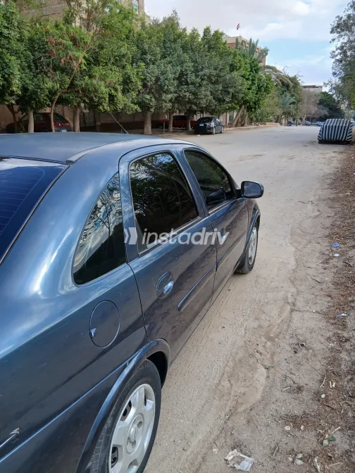 اوبل كورسا 2007 أبيض مستعملة للبيع - 4