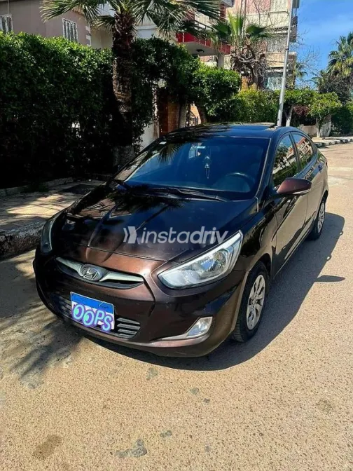 هيونداي اكسنت RB 2017 بني مستعملة للبيع - 5