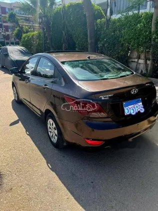 هيونداي اكسنت RB 2017 بني مستعملة للبيع