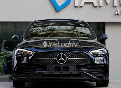 مرسيدس C 200 2023 أسود مستعملة للبيع - 2