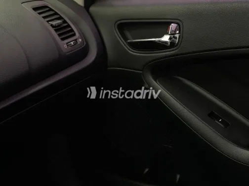 كيا K3 2013 بني مستعملة للبيع - 9