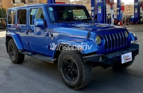 جيب رانجلر 2011 أزرق غامق مستعملة للبيع - 3