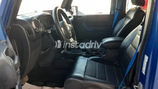 جيب رانجلر 2011 أزرق غامق مستعملة للبيع - 4