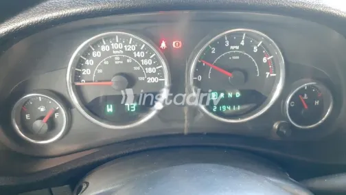 جيب رانجلر 2011 أزرق غامق مستعملة للبيع - 7