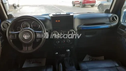 جيب رانجلر 2011 أزرق غامق مستعملة للبيع - 8