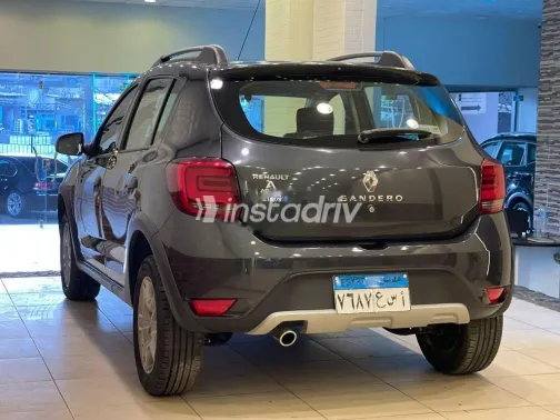 رينو سانديرو  ( ستيب  واى ) 2023 رمادي مستعملة للبيع - 4