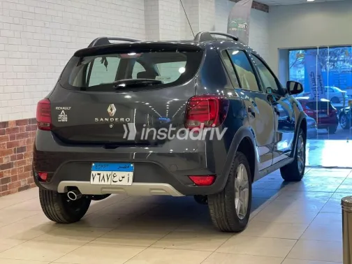 رينو سانديرو  ( ستيب  واى ) 2023 رمادي مستعملة للبيع - 6