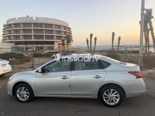نيسان سنترا 2026 فضي مستعملة للبيع - 8
