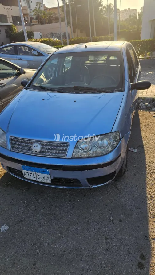 فيات بونتو 2009 أبيض مستعملة للبيع - 3