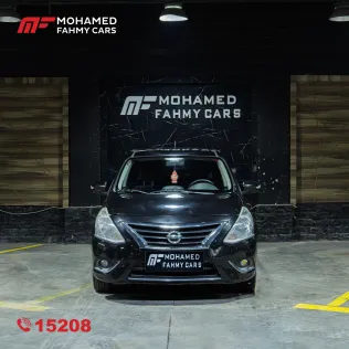 نيسان صنى 2023 أبيض مستعملة للبيع