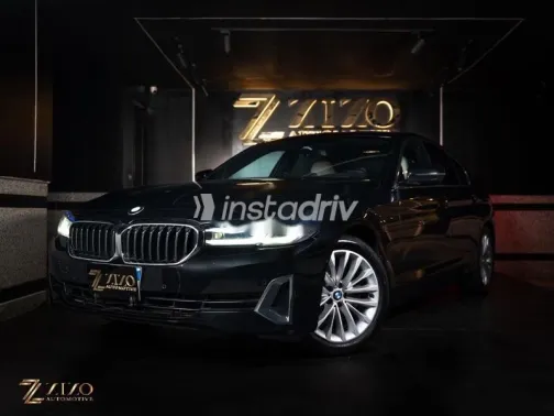 بي ام دبليو 520 2021 أسود مستعملة للبيع - 4