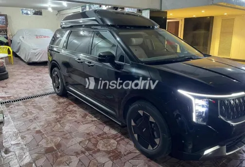 Kia Carnival 2025 Black Used for Sale - 4