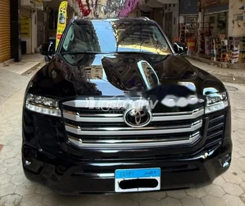 تويوتا لاند كروزر 2025 أسود مستعملة للبيع - 1