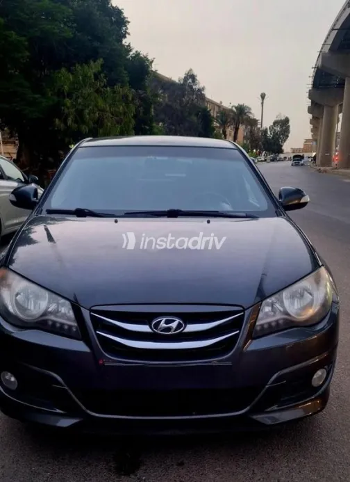 هيونداي إلنترا اتش دى 2012 أسود مستعملة للبيع - 1