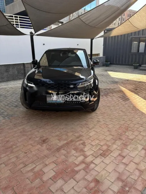 لاند روفر رنج روفر ايفوك 2021 أسود مستعملة للبيع - 1