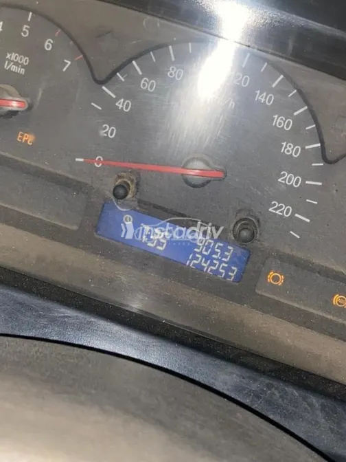 اسبيرانزا A516 2010 أسود مستعملة للبيع - 4