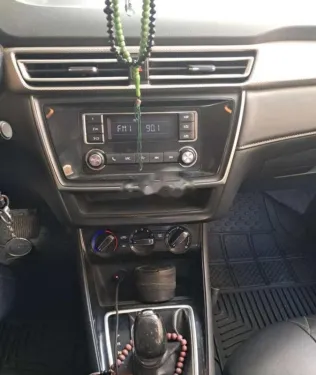 ام جى 5 2022 أحمر مستعملة للبيع