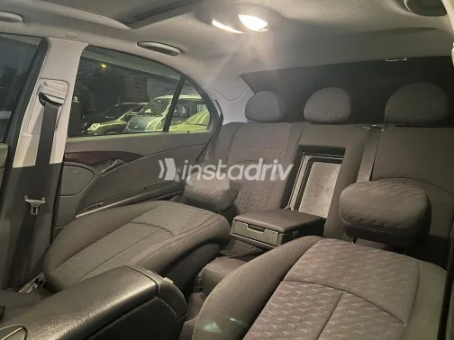 مرسيدس E 220 2005 سماوي مستعملة للبيع - 3