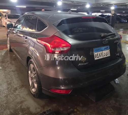 فورد فوكس 2018 أبيض مستعملة للبيع - 4