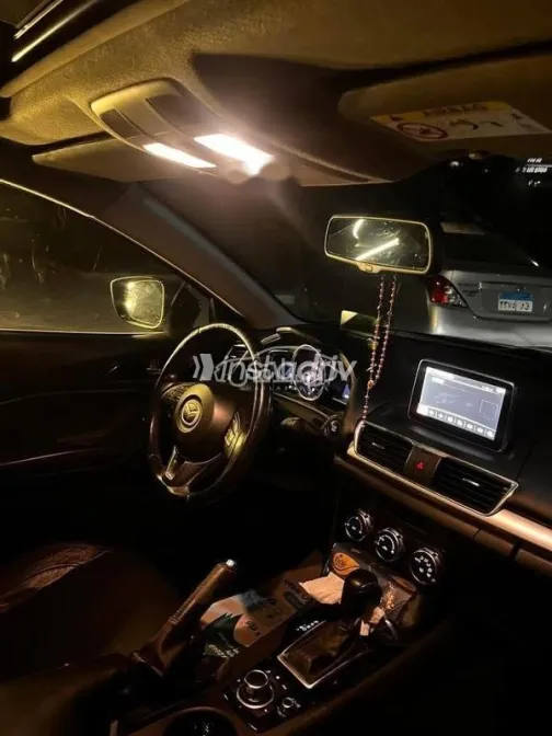 Mazda 3 2017 White Used for Sale - 2