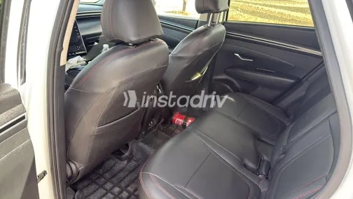 هيونداي توسان 2023 أبيض مستعملة للبيع - 6