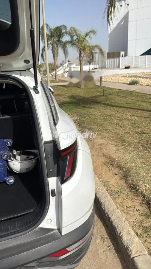 هيونداي توسان 2023 أبيض مستعملة للبيع - 8