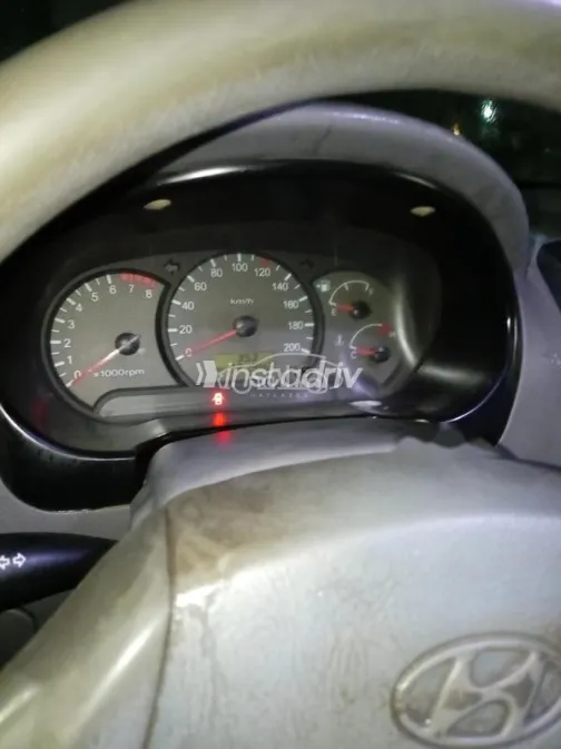 هيونداي فيرنا 2013 رمادي مستعملة للبيع - 3