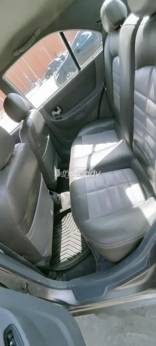 هيونداي فيرنا 2010 شامبين مستعملة للبيع - 2