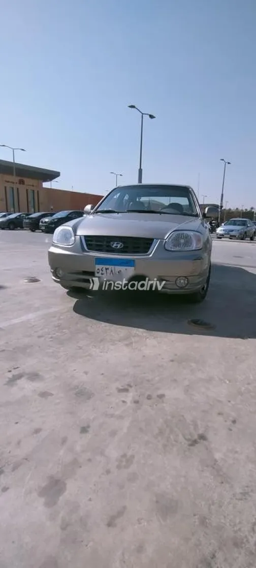 هيونداي فيرنا 2010 شامبين مستعملة للبيع - 8