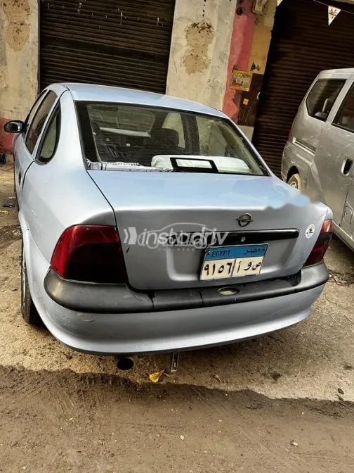 اوبل فيكترا 1999 أزرق مستعملة للبيع - 5